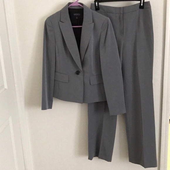 Kasper Pants - Blazer and pants suit size 4